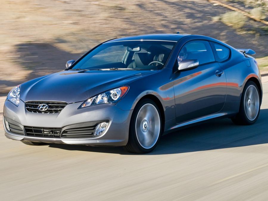  Hyundai Genesis Coupe 2009 года  (US) (фото 7 из 30)